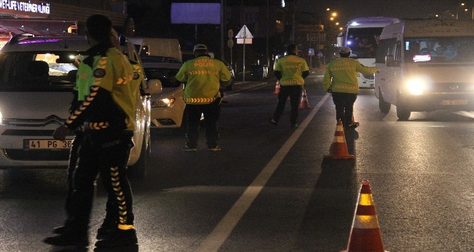 Kocaeli’de 119 polisle şok trafik denetimi