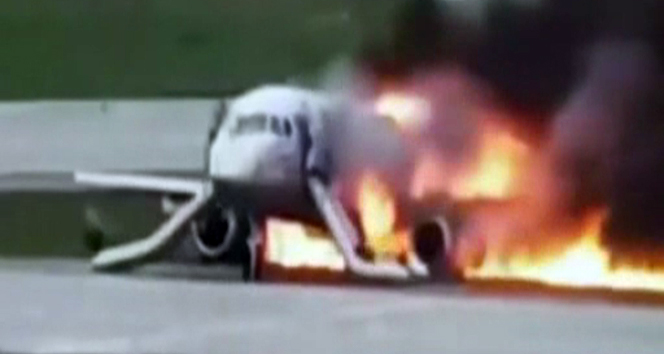 41 kişinin öldüğü uçak kazasının yeni görüntüleri ortaya çıktı