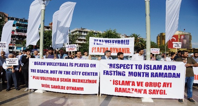 Aydın’da STK’lardan Ramazan ayında plaj voleybolu tepkisi