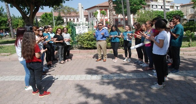 Ziya Paşa mezarı başında anıldı