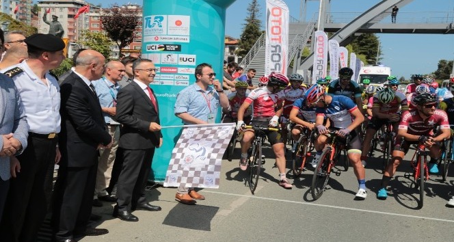 Uluslararası Yavuz Sultan Selim Karadeniz Bisiklet Turu start aldı
