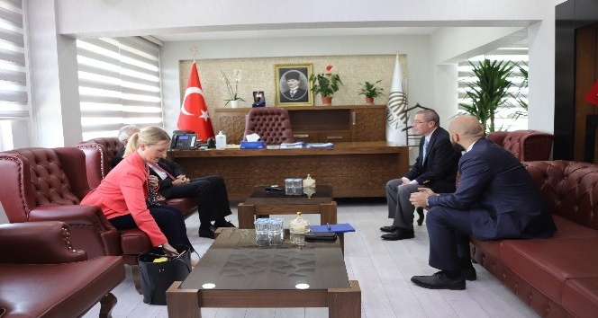 ABD Adana Konsolosluğundan Mardin Büyükşehir Belediyesine ziyaret