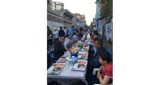 Beşir Derneği’nden 500 kişilik iftar yemeği