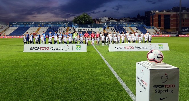 Spor Toto Süper Lig: Kasımpaşa: 0 - Atiker Konyaspor: 1 (Maç devam ediyor)
