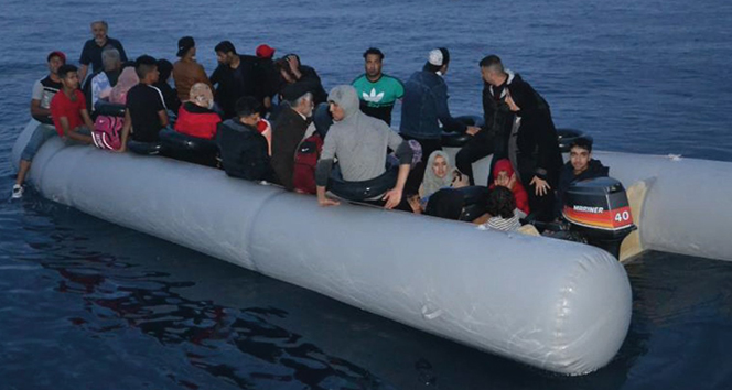 Kuşadası’nda 47 kaçak göçmen yakalandı