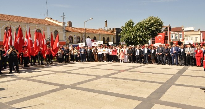 Edirne’de 19 Mayıs Gençlik ve Spor Bayramı coşkuyla kutlandı