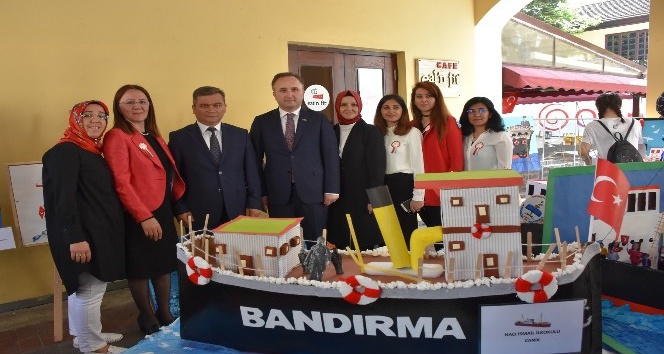 Anaokulu çocuklarından 100 Bandırma Vapuru maketi