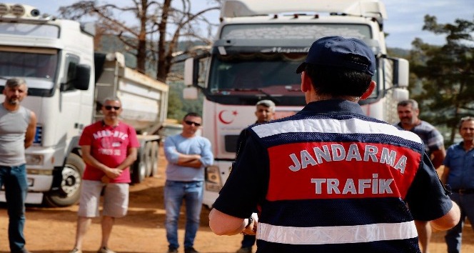 Muğla’da kamyon ve çekici şoförlerine trafik eğitimi