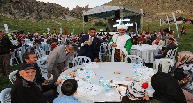 Sivrihisar’da iftar sofrası