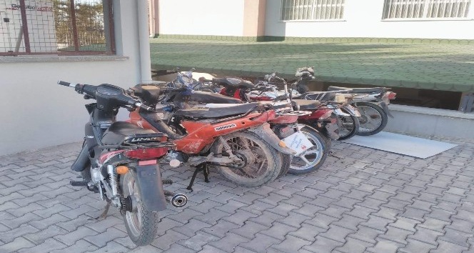 Motosiklet hırsızları kısa sürüde yakalandı
