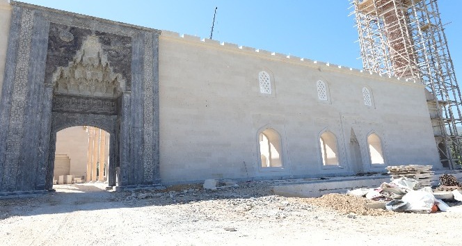 İnşaat çalışmalarına başlanan tarihi Paşa Camii için bilgilendirme toplantısı