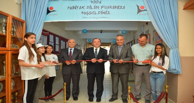 Öğrencilerden 4006 TÜBİTAK Fuarı