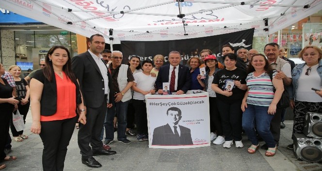 Başkan Böcek İstanbul’da Antalyalı hemşehrileri ile buluştu