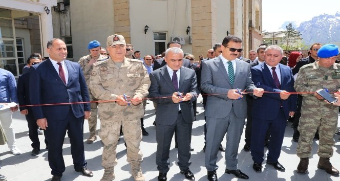 Hakkari Güzel Sanatlar Lisesinden sergi