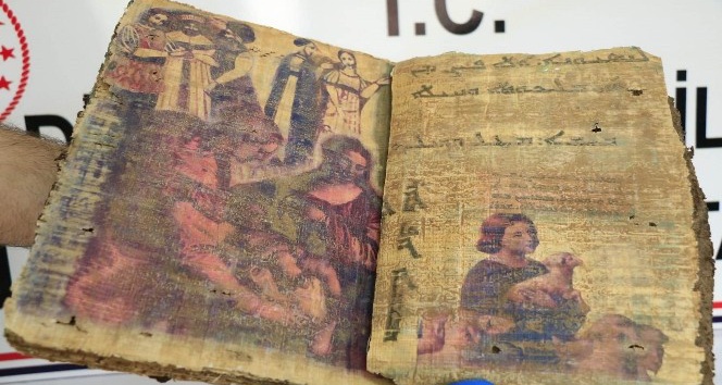 Diyarbakır’da 1400 yıllık dini kitap ele geçirildi