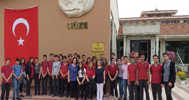 Ödemiş Müzesi, öğrencilerin akınına uğradı