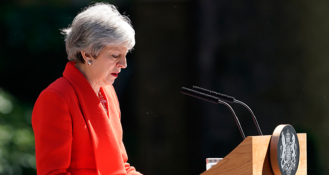 İngiltere Başbakanı Theresa May 7 Haziran’da istifa edecek