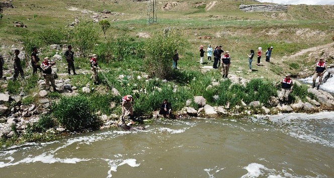 Güvenlik güçleri uçan balıklar için seferber oldu