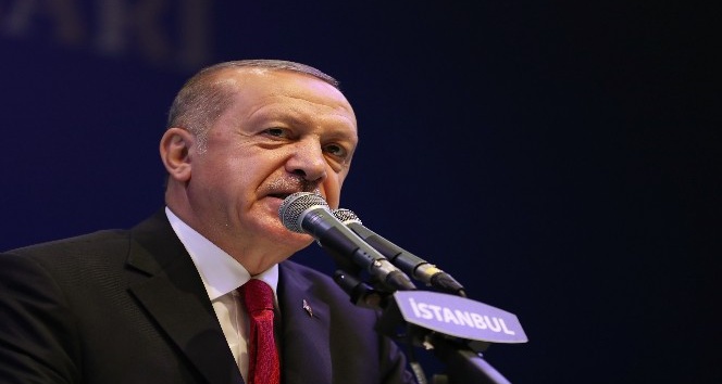 Erdoğan: “İstanbul halkının 212 bin diğer yandan 30 bin oyuna halel gelmesine göz mü yummalıydık?