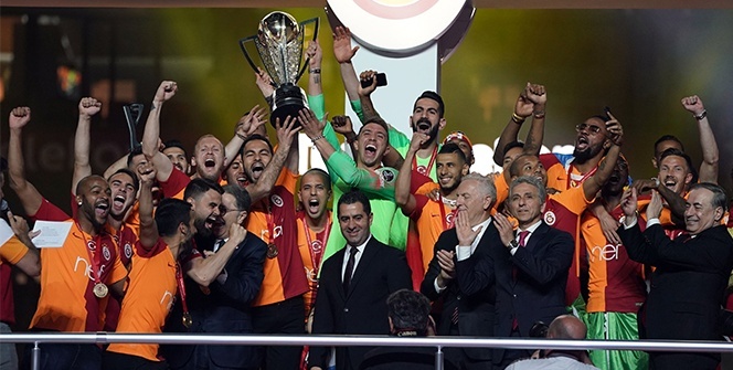 Galatasaray, 22. şampiyonluk kupasını aldı