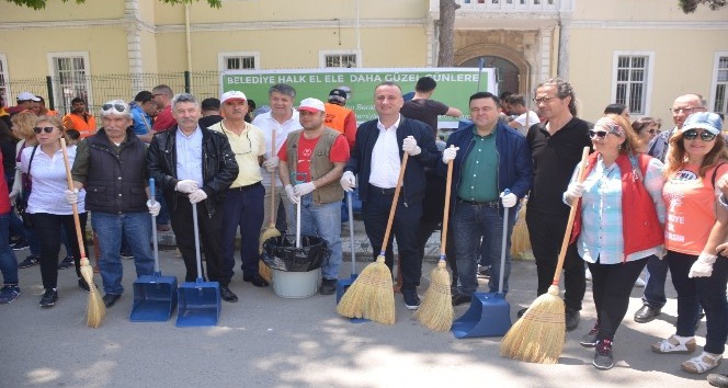 Sinop’ta ’belediye-halk el ele, daha güzel günlere’ kampanyası