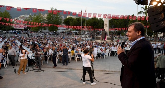 Seçer, Anamur halkı ile iftarda buluştu