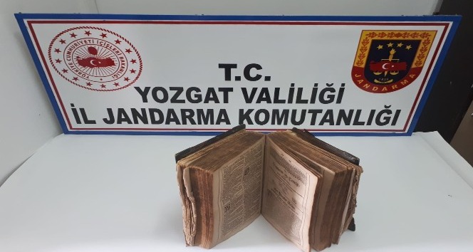 Jandarma ele geçirdi, matbaa ile basılan ilk eserlerden