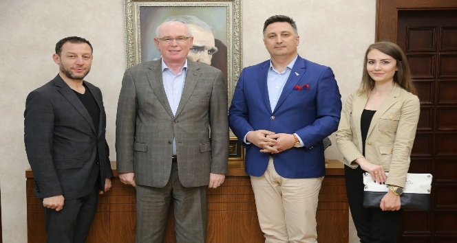 Kuzey Kafkas Kültür ve Dayanışma Derneği Başkan Kurt’u ziyaret etti