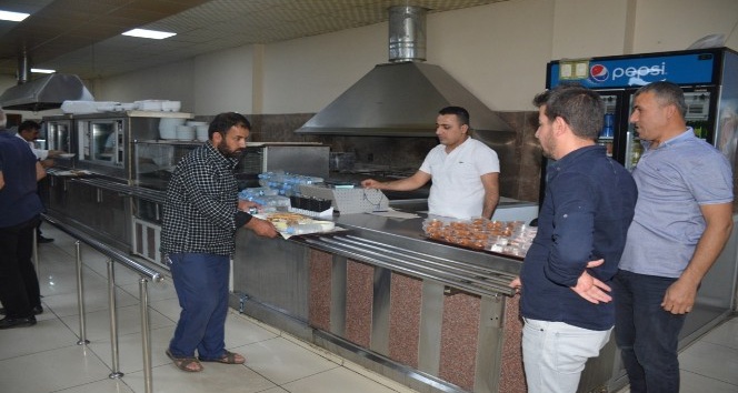 Kadir Gecesi münasebetiyle şoförlerinden yemek ücreti alınmadı