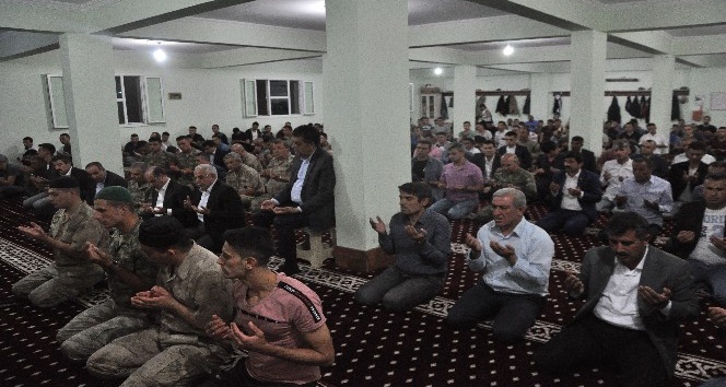 Şenoba helikopter kazası şehitleri anıldı
