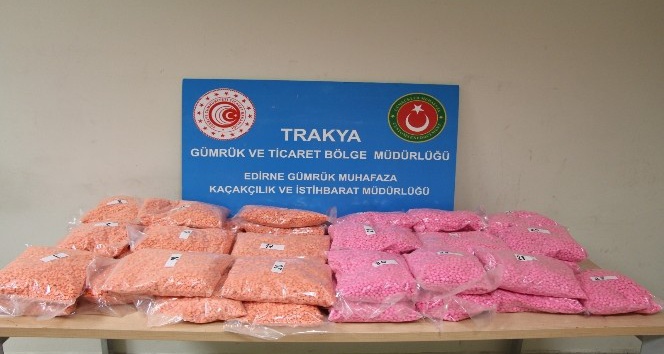 Kapıkule’de uyuşturucu tacirlerine ağır darbe: Tam 8 milyon TL