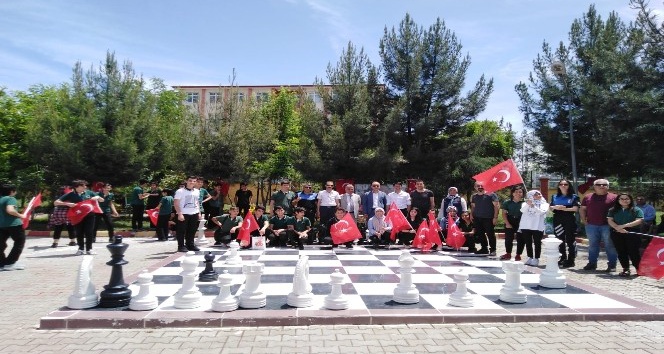 Şehit Polis Öztekin adına satranç turnuvası düzenlendi