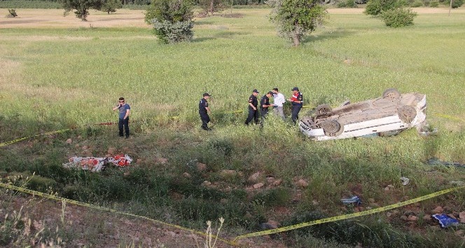 Karaman’da otomobil tarlaya uçtu: 1 ölü, 5 yaralı