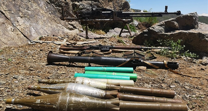 PenÃ§e HarekatÄ±'nda PKK'nÄ±n sÄ±ÄÄ±naklarÄ± imha ediliyor