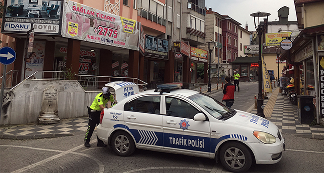 EÅine laf attÄ±ÄÄ±nÄ± iddia ettiÄi ÅahsÄ± sokak ortasÄ±nda vurdu