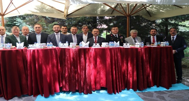 Nevşehir protokolü bayramlaştı