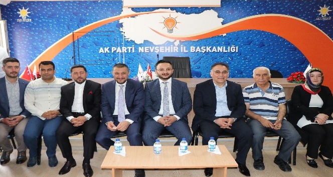 AK Parti İl Başkanlığında bayramlaşma programı düzenlendi