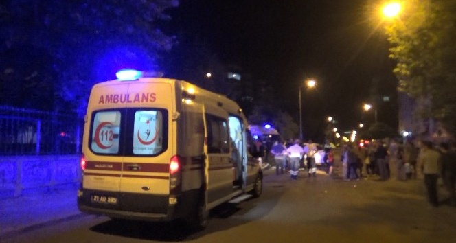 Diyarbakır’da trafik kazası, 1’i çocuk 4 kişi yaralandı