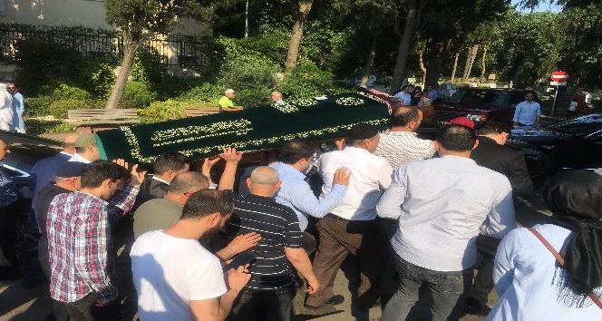 Ünlü pastane sahibinin eşi son yolculuğuna uğurlandı