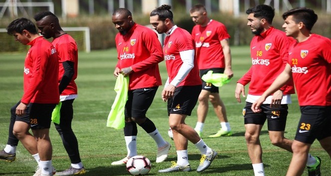 Kayserispor’da 9 ülkeden futbolcu oynadı