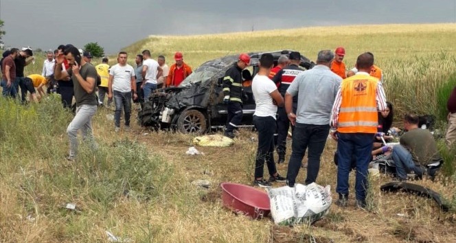 Kırıkkale’de feci kaza: aynı aileden 2’si çocuk 7 yaralı