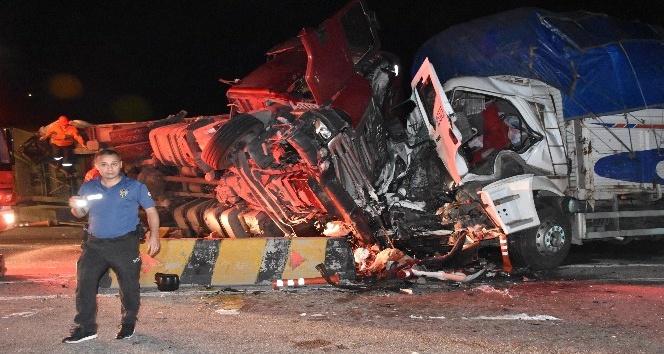Kırıkkale’de trafik kazası: 2 ölü, 17 yaralı