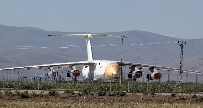8 yıldır Erzurum’da bekleyen Gürcistan uçağı için harekete geçildi