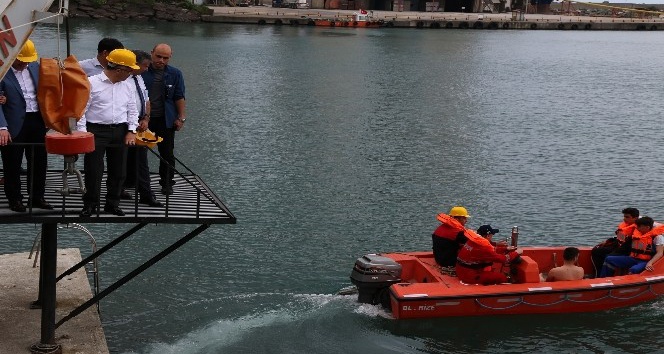 Rize’de Denizde Güvenlik Eğitimi Tatbikatı yapıldı