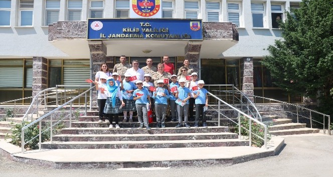 Öğrencilerin jandarma sevgisi