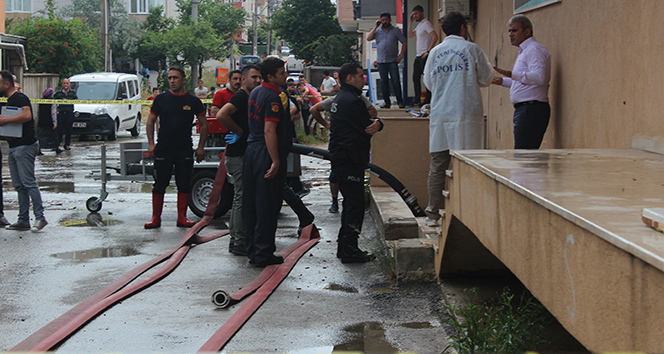 Darıca&#039;da sel sularının bastığı market deposunda mahsur kalan kadın öldü