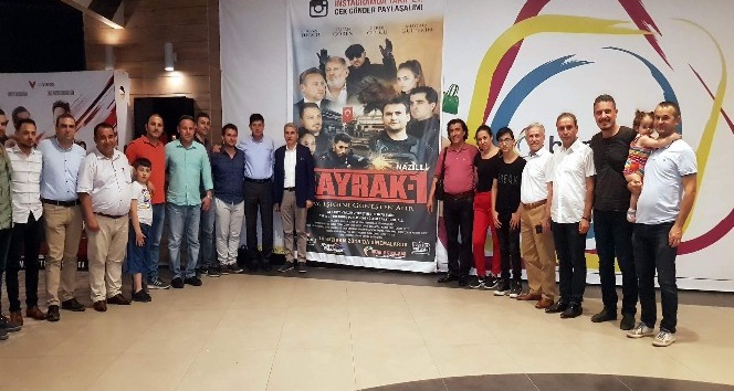 Nazilli’nin ilk sinema filmi ‘Bayrak’ gösterime girdi