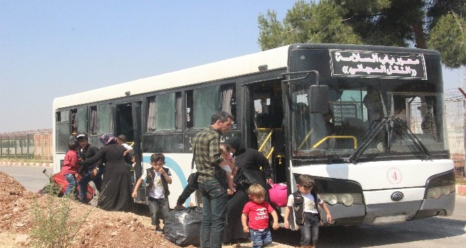 Bayramı ülkesinde geçiren 20 bin Suriyeliden 4 bini Türkiye’ye döndü