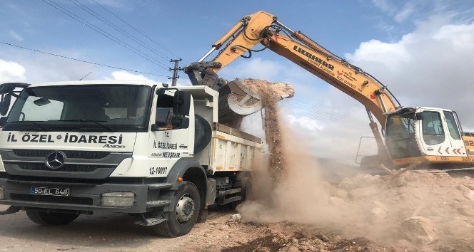 Köylerde bulunan 16 metruk bina yıkıldı