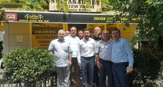 Belediye Başkanı Rasim Arı, Sultanahmet’te taksicilerin misafiri oldu
